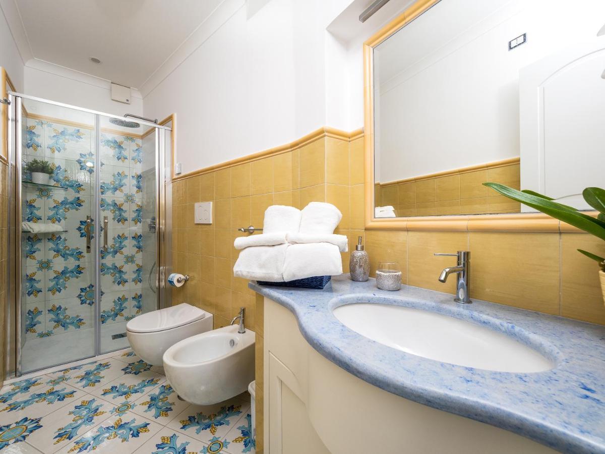 Blue Waves - De Vivo Realty Positano Apartment Exterior photo