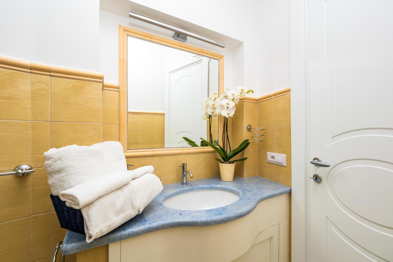 Blue Waves - De Vivo Realty Positano Apartment Exterior photo